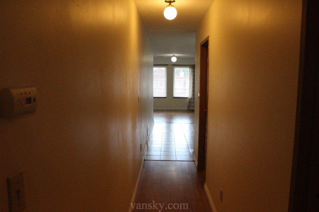 220118110637_Hallway 2.JPG